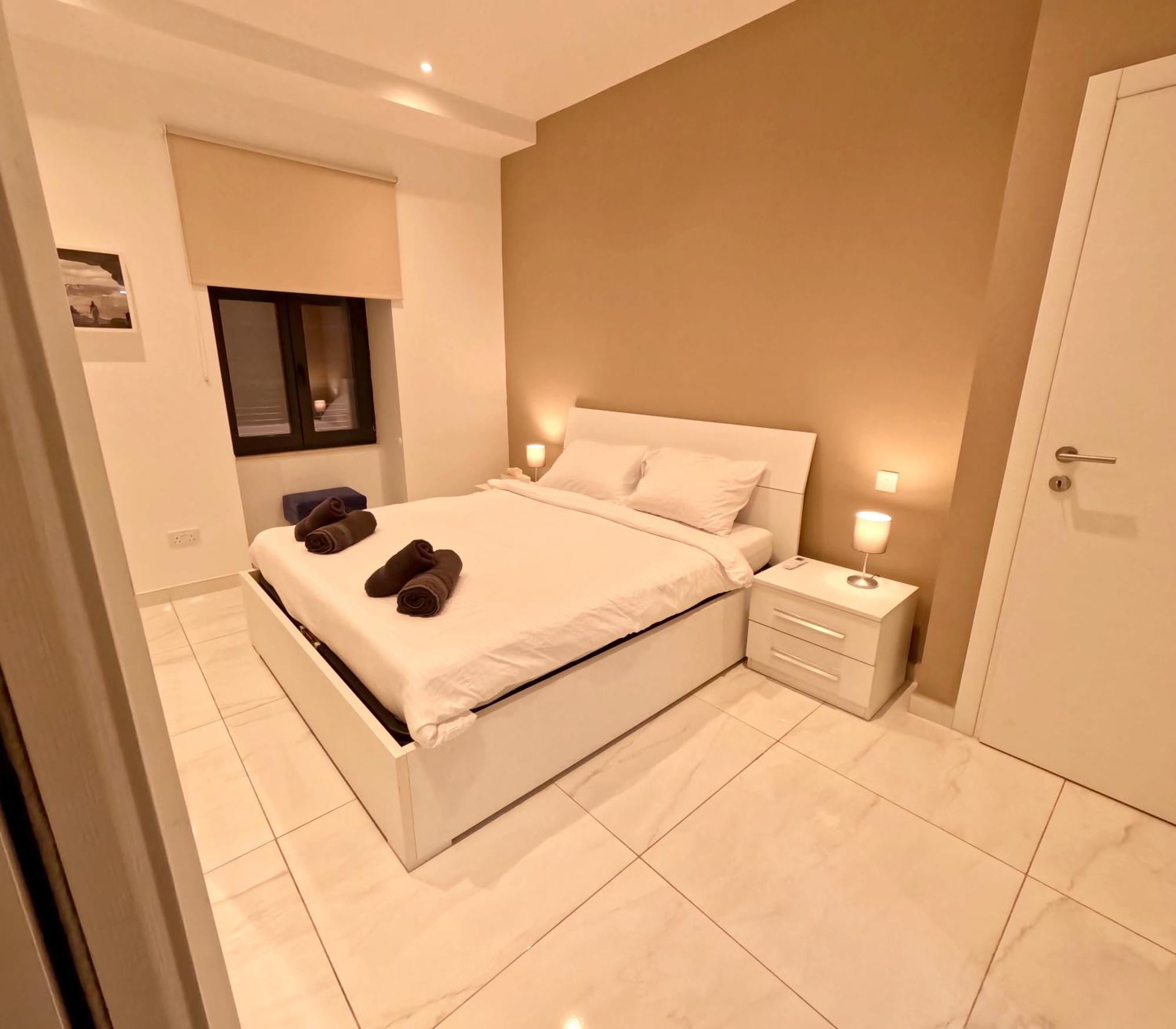 Modern Apartment In St Julian'S Malta, With Breathtaking Views Of Spinola Bay Saint Julian's Eksteriør billede