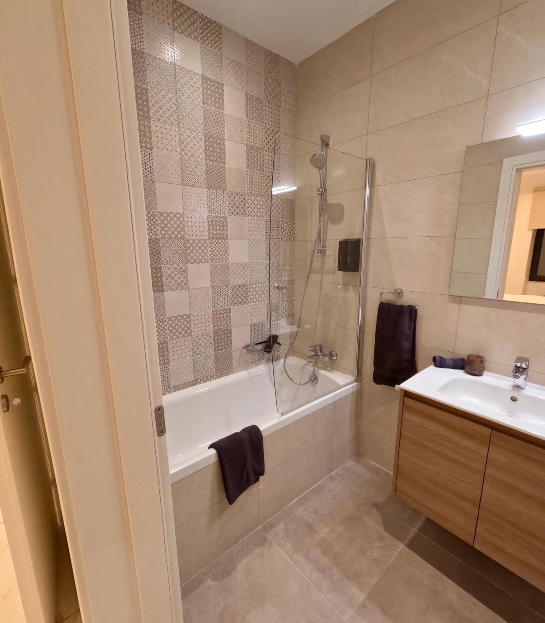Modern Apartment In St Julian'S Malta, With Breathtaking Views Of Spinola Bay Saint Julian's Eksteriør billede